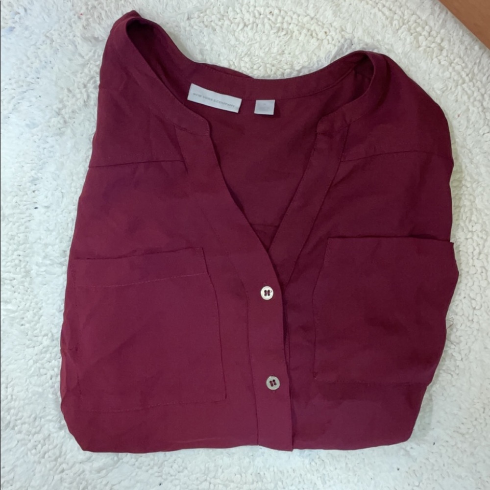 3/$15 New York and Company Maroon Blouse - Picture 4 of 5